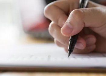 Prefeitura abre processo seletivo na área da saúde com salários de até R$ 15 mil em Ariquemes, RO
